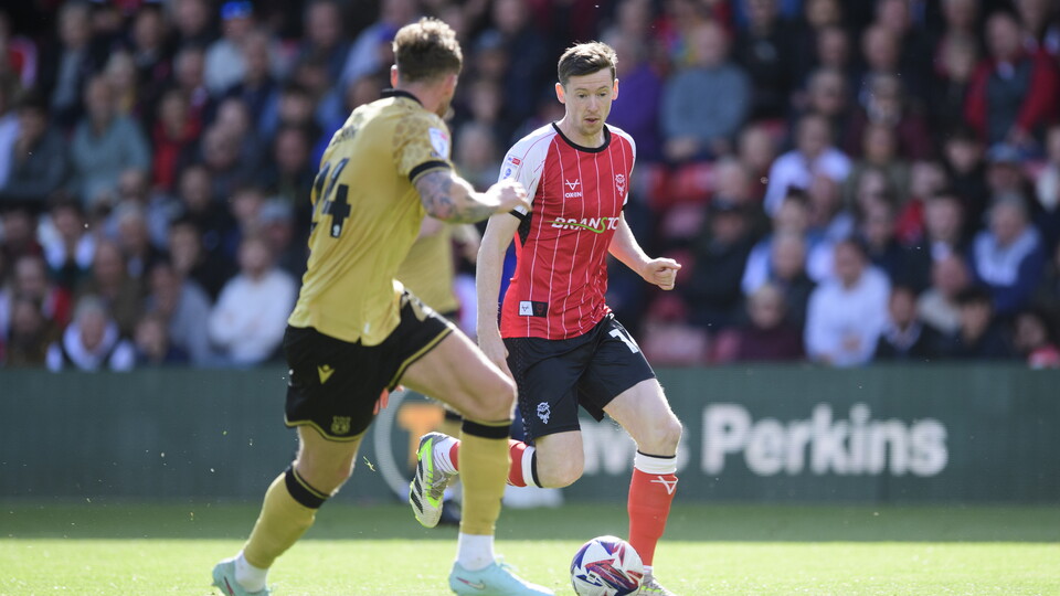 林肯城 0 雷克瑟姆 2